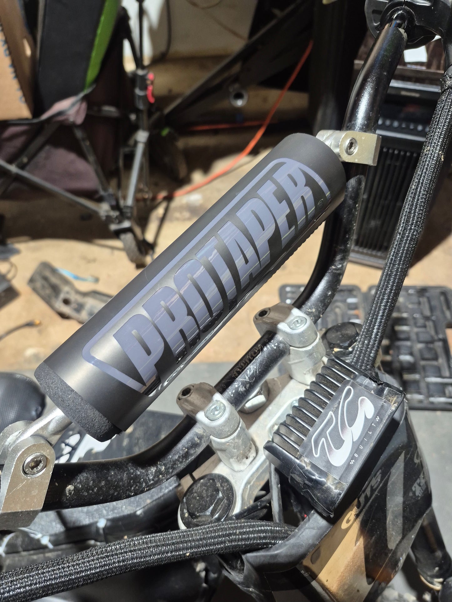 Black/Stealth pro taper bar pad